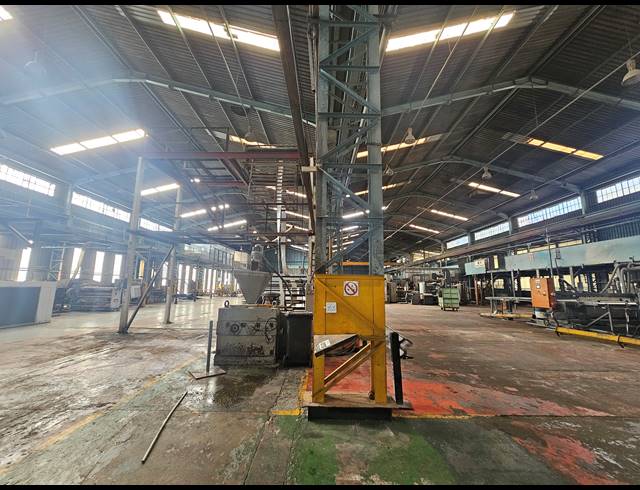 9,058M² WAREHOUSE TO LET IN TUNNEY